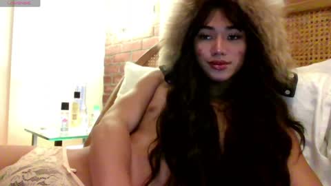 VenusDelicious online show from April 4, 9:11 pm