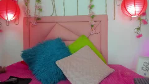 Mary online show from May 26, 7:26 pm