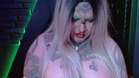 Venus Ink online show from August 11, 9:06 pm