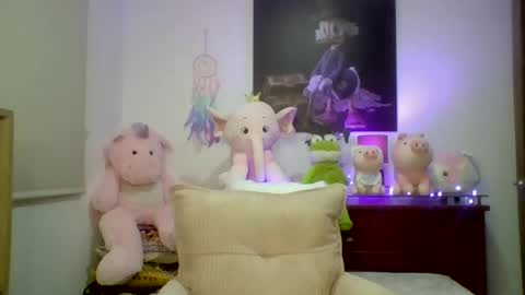 VENUSINA07 online show from July 19, 5:53 am