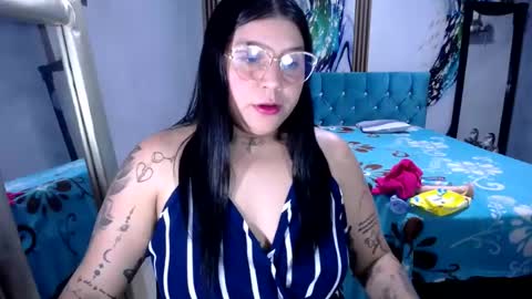 venus online show from August 13, 4:37 am