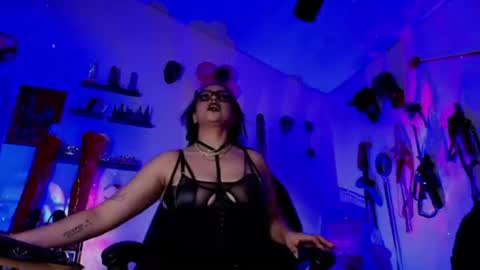 mistress VERESSKA ARDILA online show from August 7, 10:54 pm
