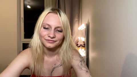 Freya online show from August 10, 9:16 pm