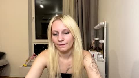 Freya online show from August 11, 8:33 pm