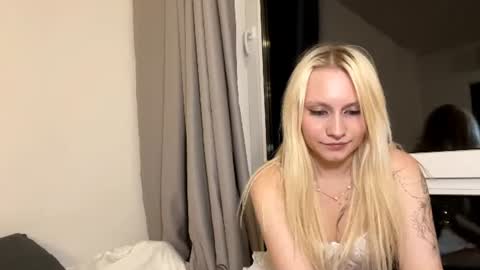 Freya online show from August 13, 10:57 pm