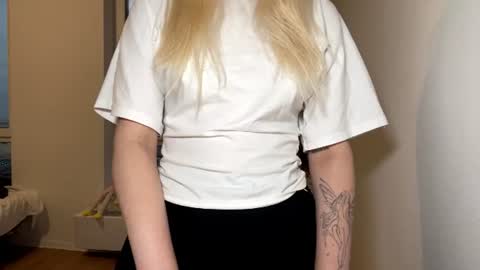 Freya online show from August 14, 5:16 pm