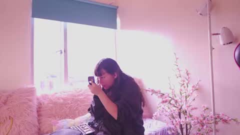 vero_bloomx online show from July 15, 12:06 pm