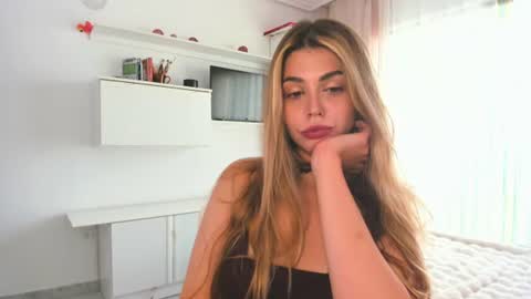 Lolitalolz online show from June 22, 3:24 pm