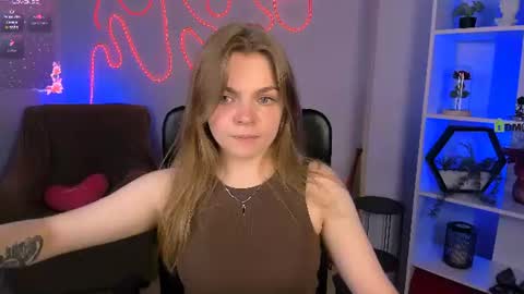 Ronni online show from August 3, 7:21 pm