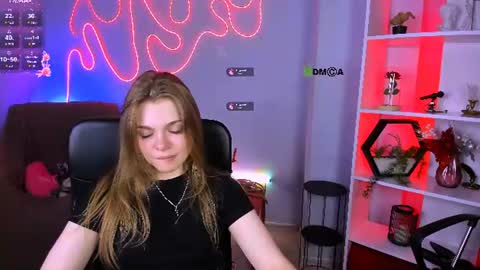 Ronni online show from August 7, 1:49 am