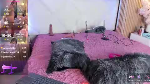 veronica_hill_ online show from August 7, 9:42 am