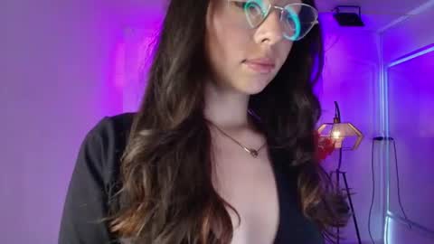 veronica online show from August 6, 1:04 am