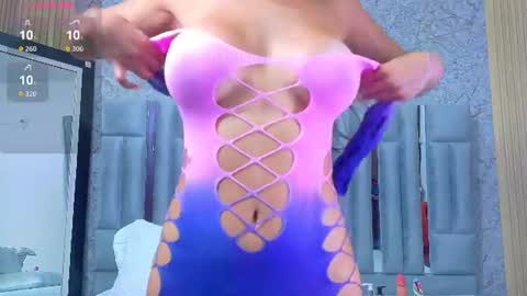 Veronica online show from August 13, 1:14 pm