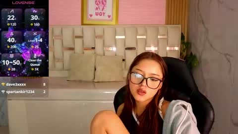 veronicaa_s online show from August 9, 12:22 am