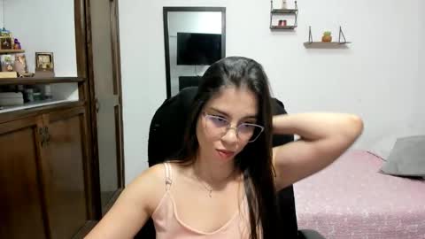 Veronica Miller online show from May 26, 1:06 am