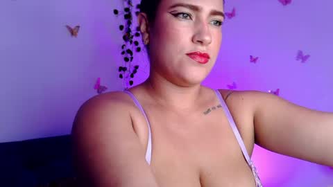 VeronicaOlsonn online show from April 5, 3:47 am
