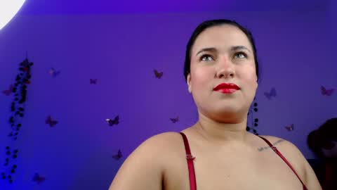 VeronicaOlsonn online show from May 17, 4:13 am
