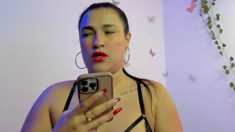 VeronicaOlsonn online show from August 16, 3:32 am