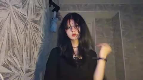 Lili online show from August 13, 4:21 pm