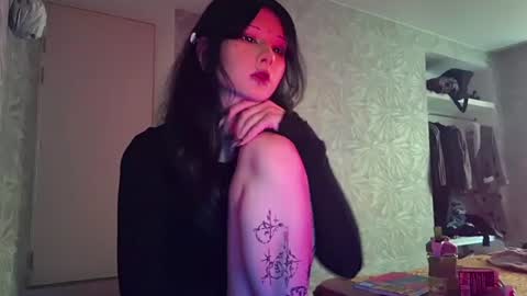 Lili online show from August 14, 3:26 pm