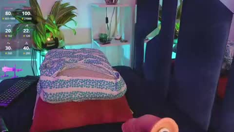 Veronica online show from August 10, 1:34 pm