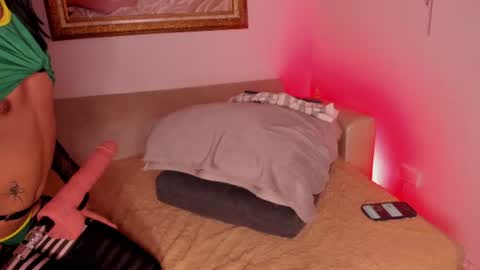 veronicasmith_os online show from August 4, 11:13 pm