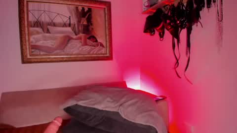 veronicasmith_os online show from August 13, 5:21 am