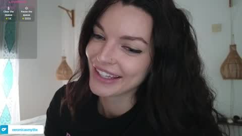 Goddess Veronica 3 online show from June 2, 2:47 am