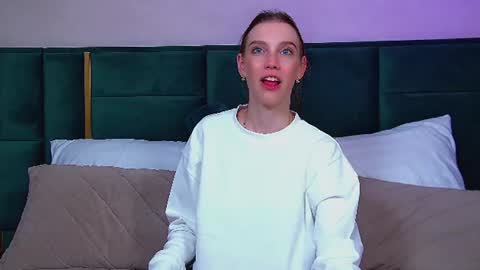 Veronica online show from August 13, 10:46 pm