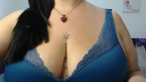 veroniicabbw_ online show from August 1, 6:14 pm