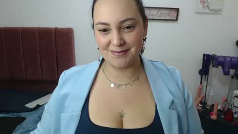 veroniicabbw_ online show from August 3, 10:55 am