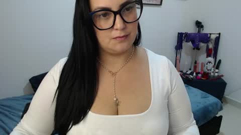 veroniicabbw_ online show from August 4, 2:14 pm