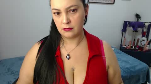 veroniicabbw_ online show from August 6, 10:58 am