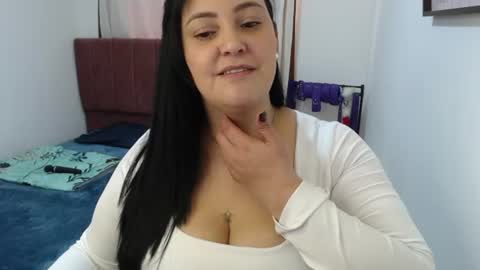 veroniicabbw_ online show from August 18, 2:01 pm
