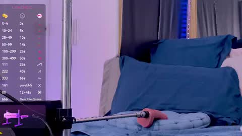 Ethan online show from August 3, 9:27 am