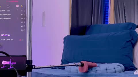 Ethan online show from August 5, 3:43 pm