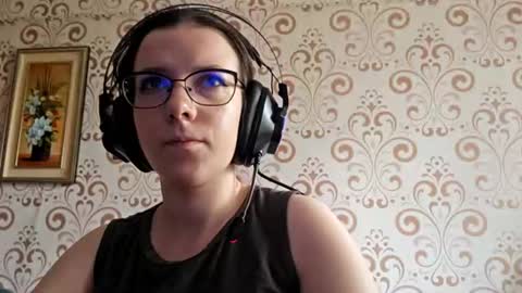 versieskains online show from August 6, 8:13 am