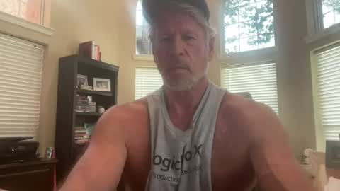 Vervalas online show from August 6, 9:03 pm