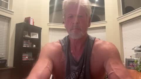 Vervalas online show from August 11, 2:46 am