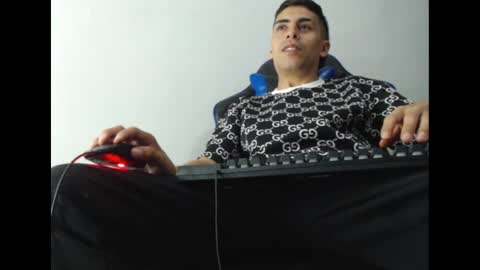 very_hot6 online show from August 14, 3:10 am
