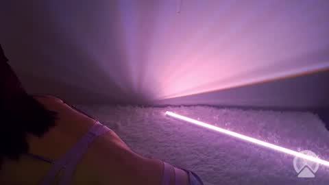 very_satrange_things online show from June 1, 12:57 am