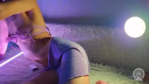 very_satrange_things online show from June 10, 8:32 am
