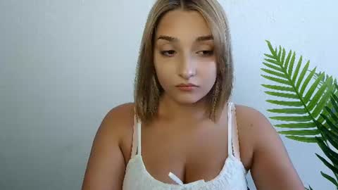 Ana online show from August 13, 9:01 am