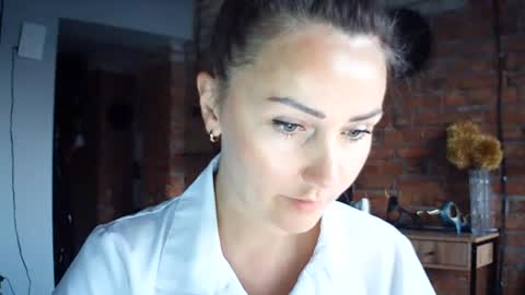 vesta x online show from August 4, 7:22 pm