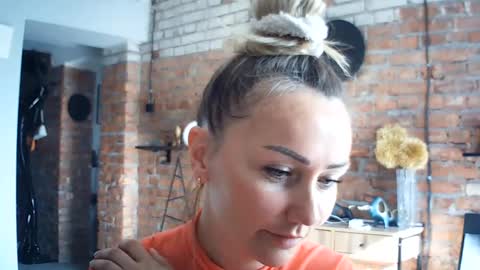vesta x online show from August 5, 2:26 pm
