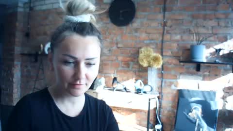 vesta x online show from August 6, 3:11 pm