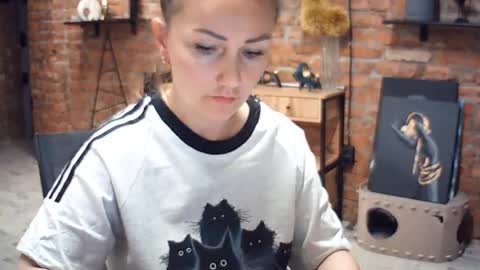 vesta x online show from August 12, 8:44 pm