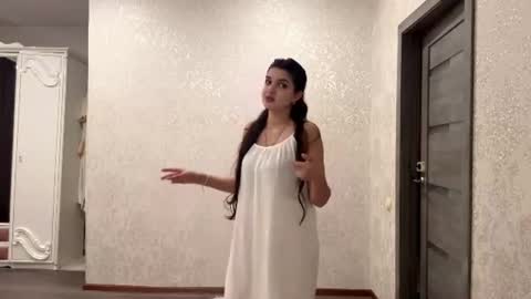 Izzabel online show from August 3, 8:49 pm