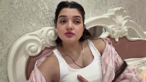 Izzabel online show from August 10, 8:43 pm