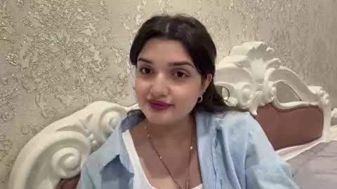 Izzabel online show from August 17, 6:24 pm